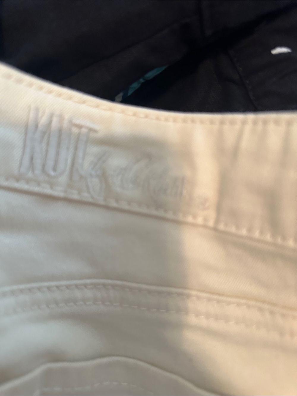 Kut from the Cloth 4 never worn mCream Straight-Leg Jeans - Lightweight Denim - Picture 2 of 5